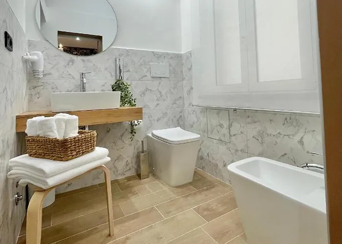 Affittacamere Regina Elena 4*