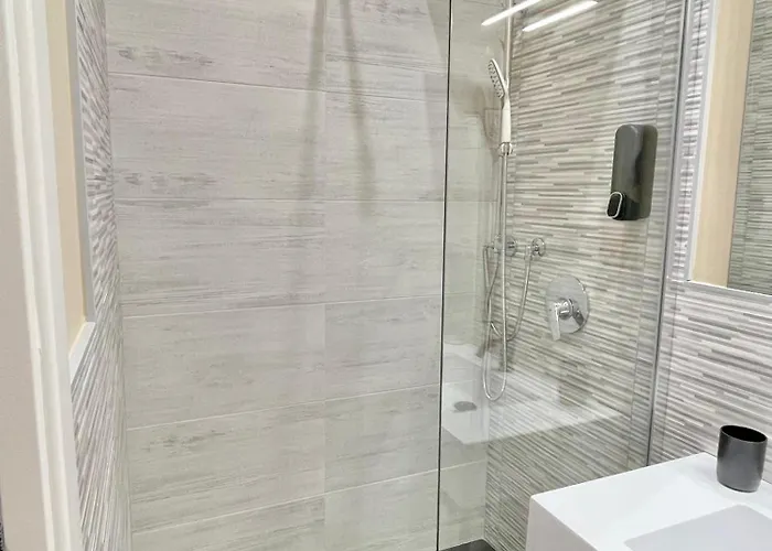 Affittacamere Regina Elena 4*