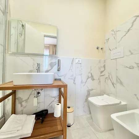 Regina Elena Affittacamere