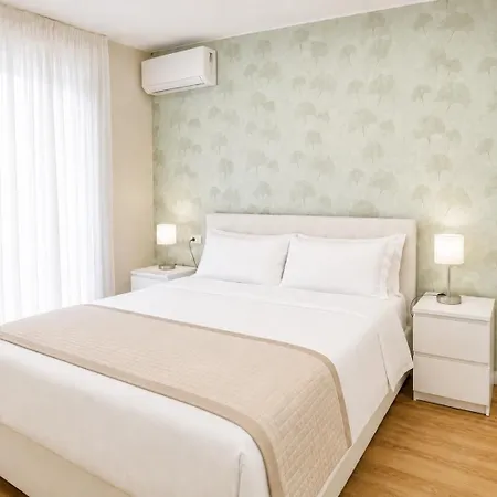 Regina Elena 4*