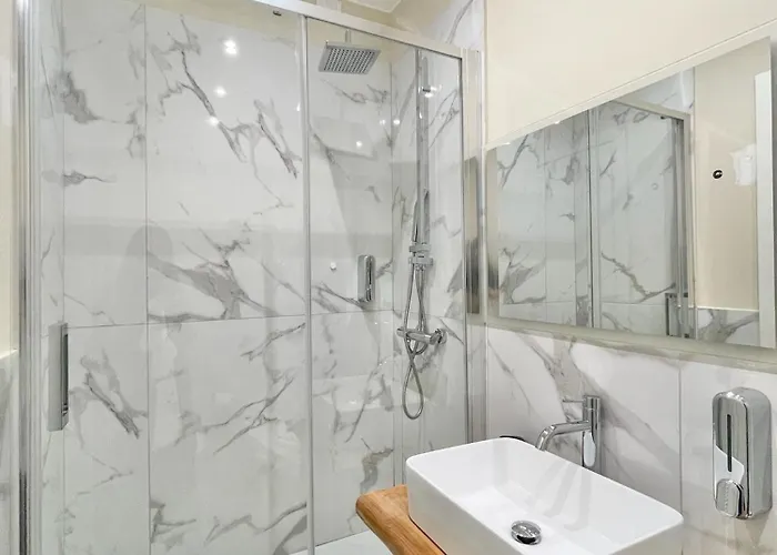 Regina Elena Affittacamere 3*